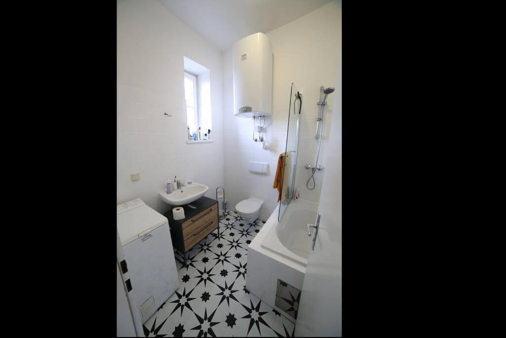 Appartement Wohnen Im Gruenen à Graz Extérieur photo